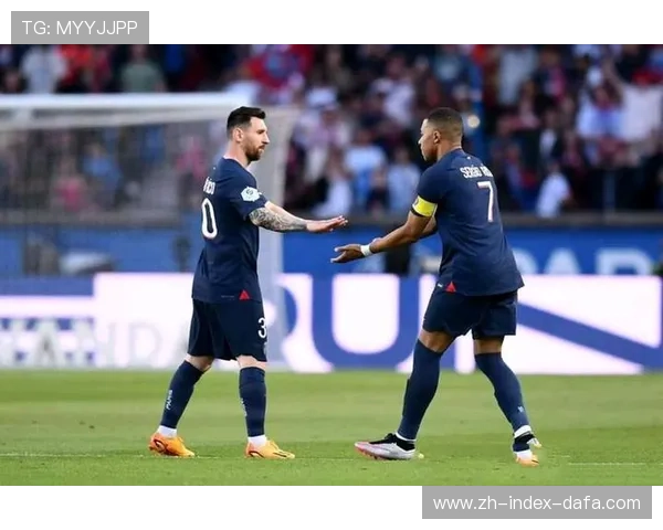 姆巴佩谈梅西罚点球表现:他永远是关键时刻的领导者 姆巴佩谈梅西罚点球表现:他永远是关键时刻的领导者